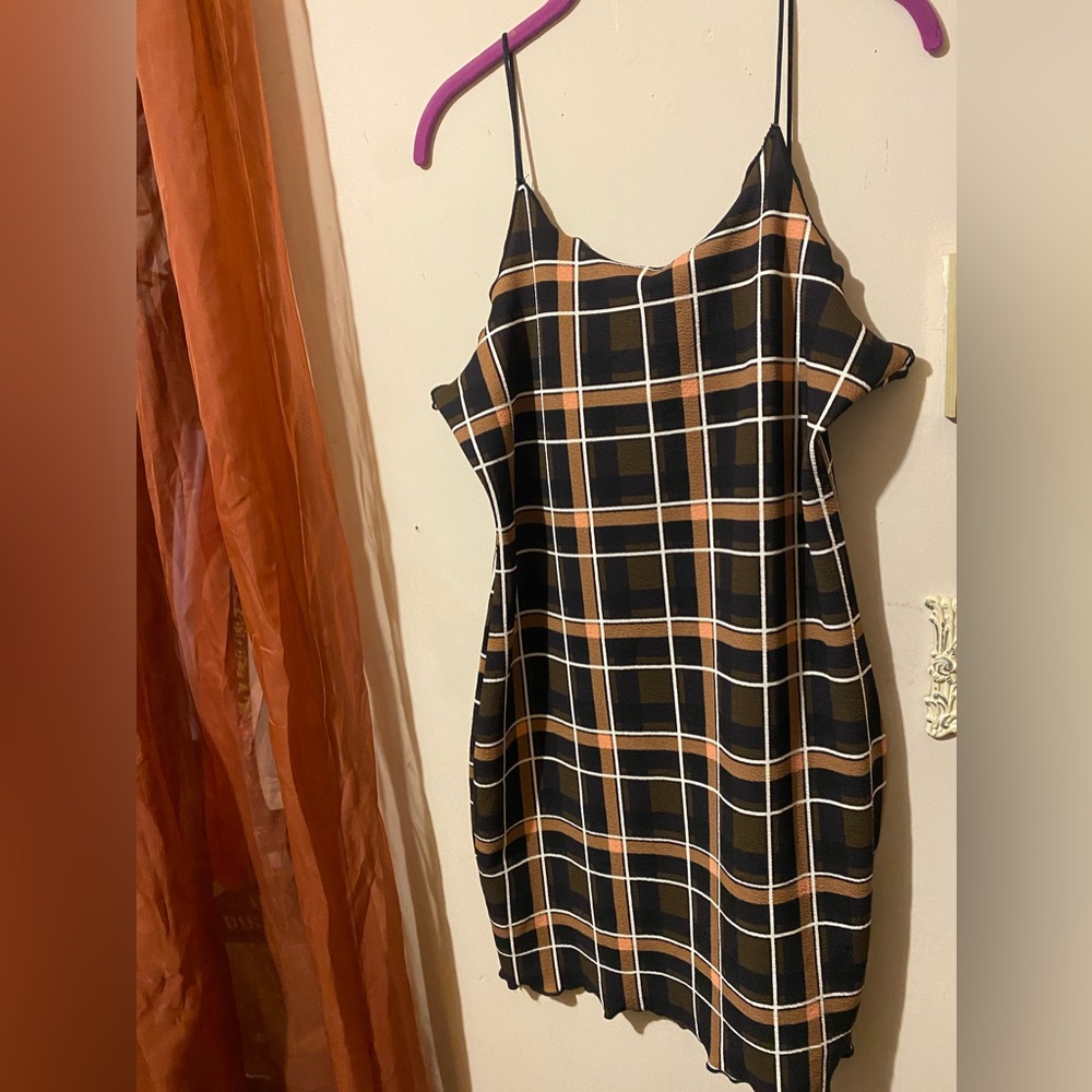 Black, tan, white checkered bodycon, spaghetti strap dress, plus size 1XL